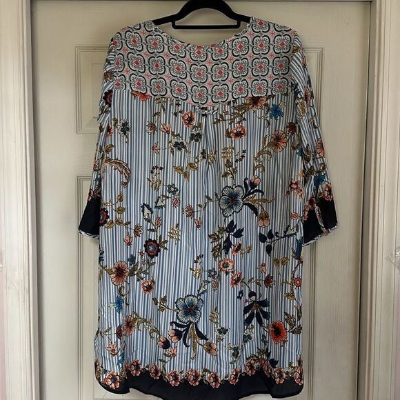 Fig and Flower Blouse Stripes Floral 3/4 Sleeve Button Front Size 2X - Picture 3 of 12